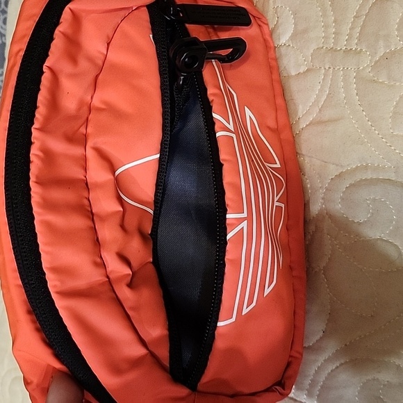 Adidas Bright Coral Waist Pack Adjustable OSFM - Picture 5 of 9